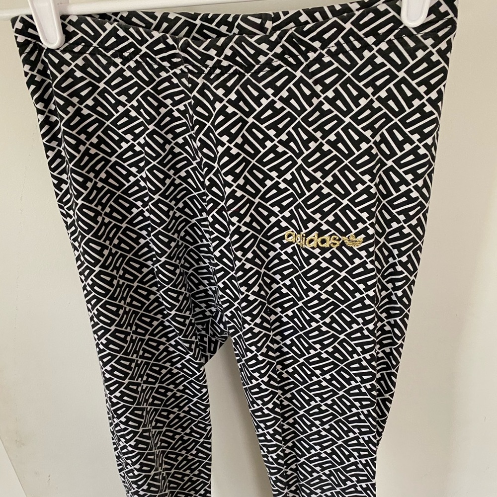 Adidas leggings
